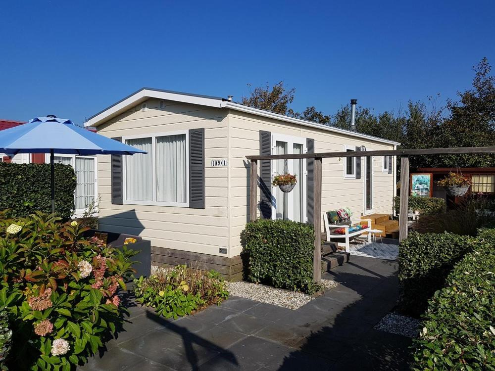 Strandhuis De Zon - Recreatiepark De Watersnip Petten Exterior photo
